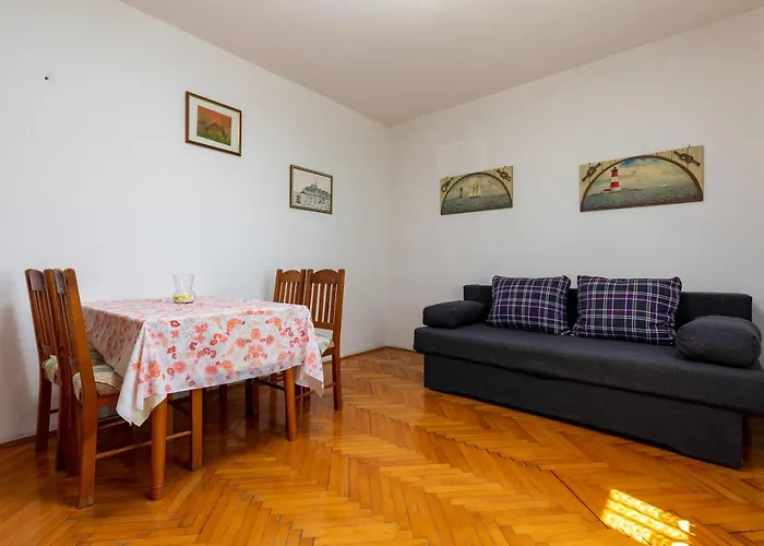 Apartments And Room Pergola