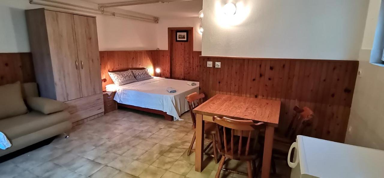 Appartement And Pergola Rovinj
