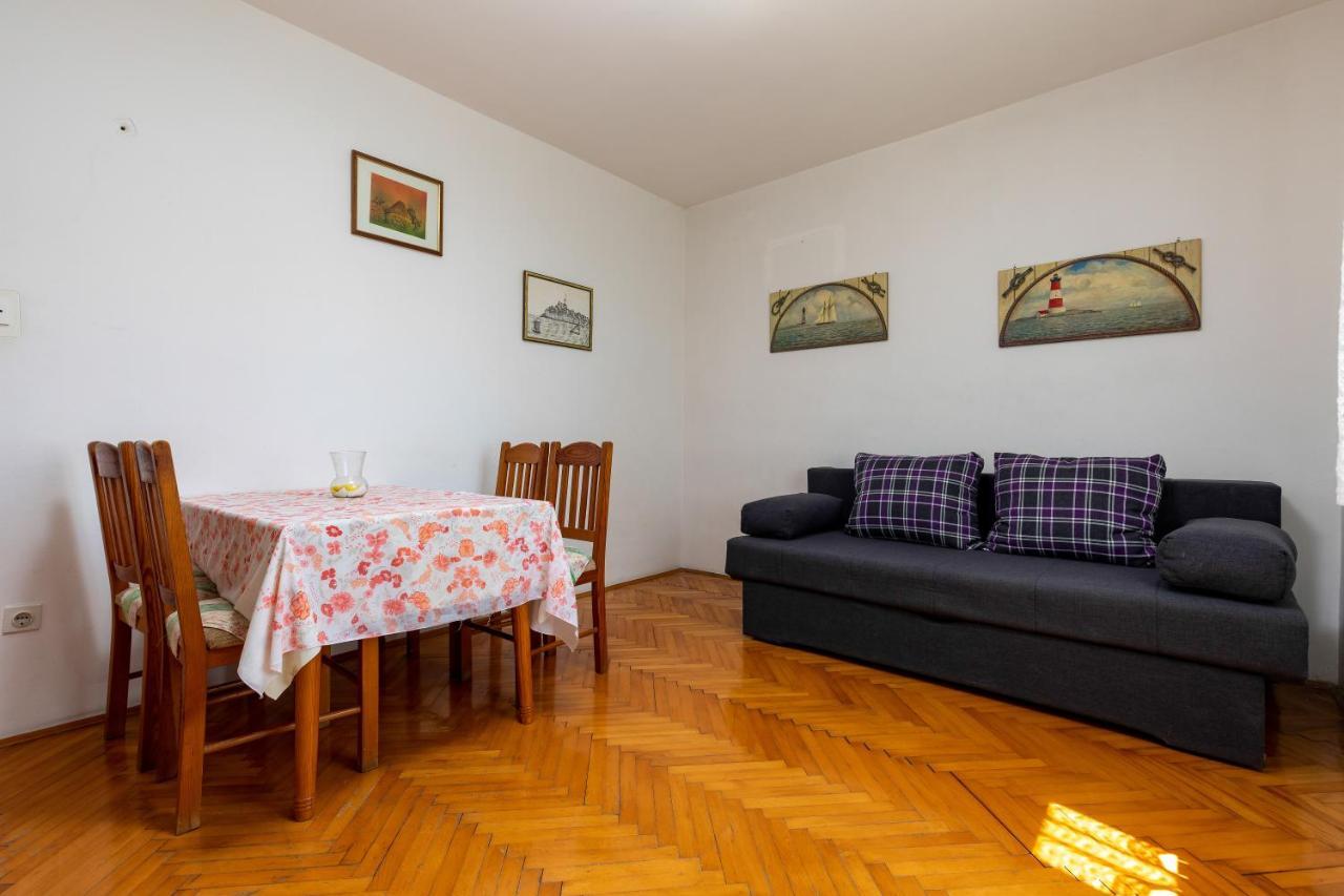 Appartement And Pergola